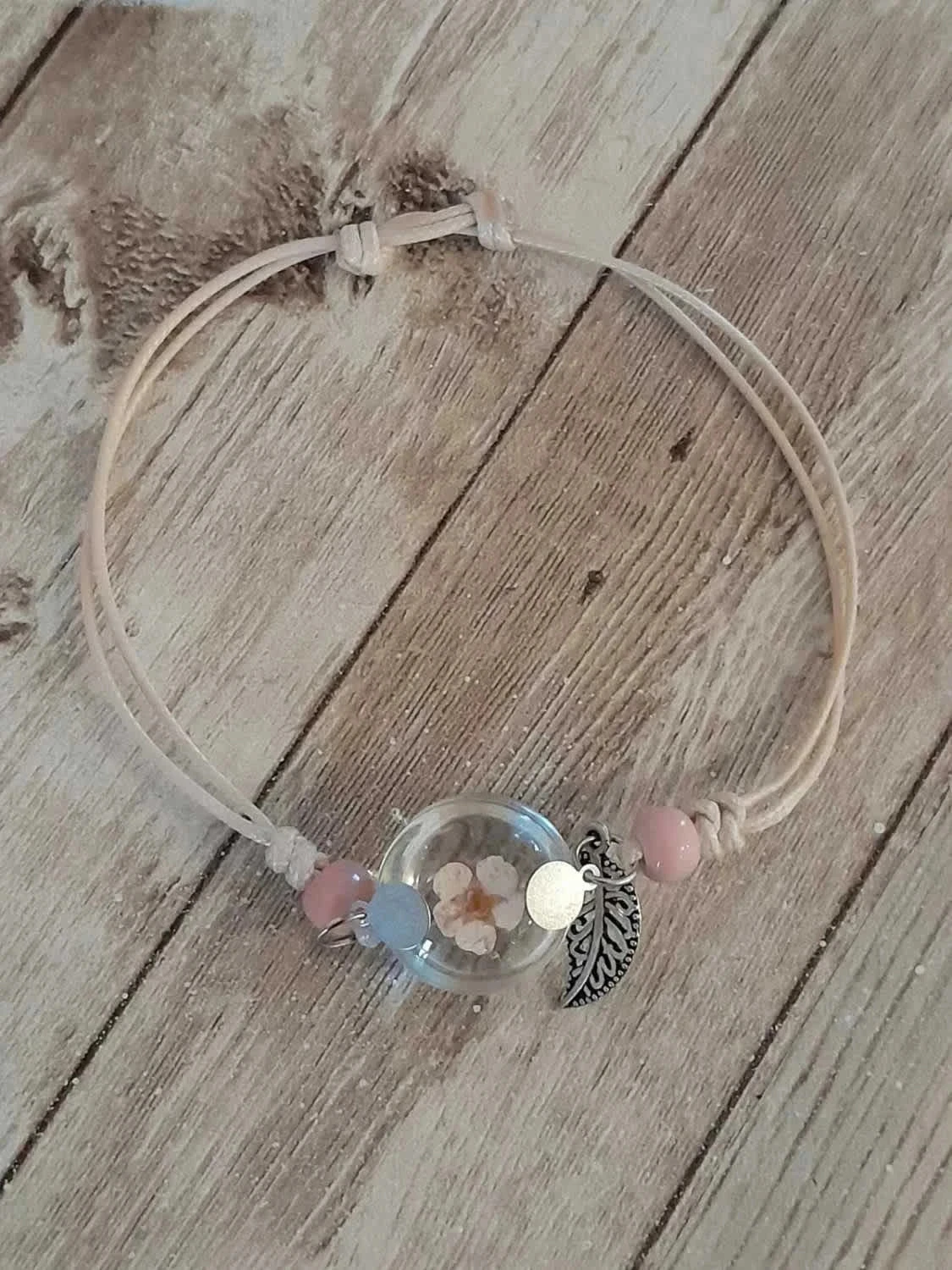 Bracelet réglable, cabochon avec Fleur rose - naturelle, style Bohème
